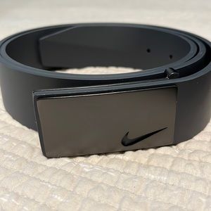 Grey Nike belt